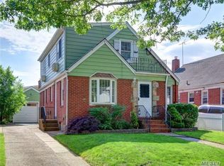 29 Haven Ave, Valley Stream, NY 11580