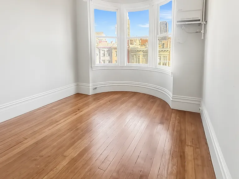 472 Union St #3 — Photo 3