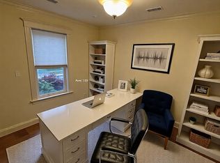 17 Hillside Rd #17, Newton Highlands, MA 02461
