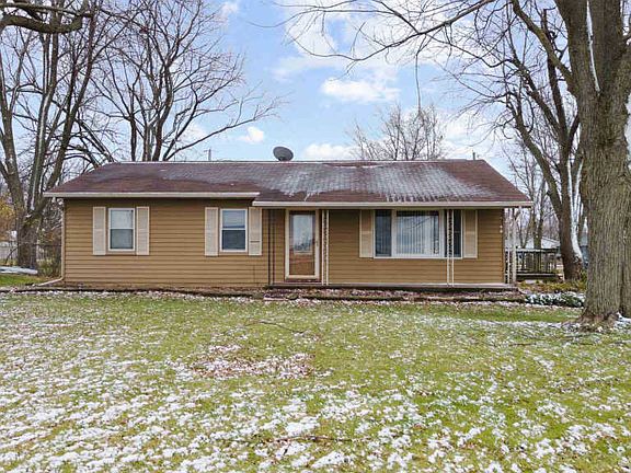 3rd image of 906 Park Dr