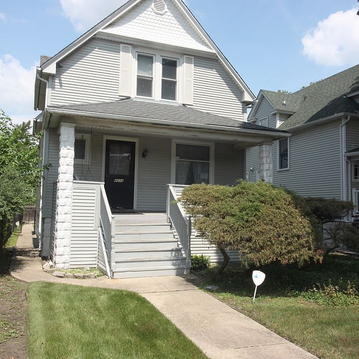 1st image of 4054 W Waveland Ave