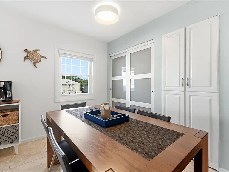 5174 Beach Dr SE #D — Photo 10