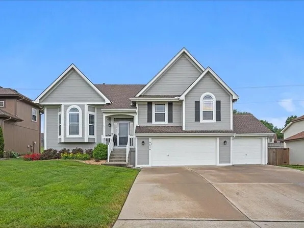 9610 N Highland Ter, Kansas City, MO 64155