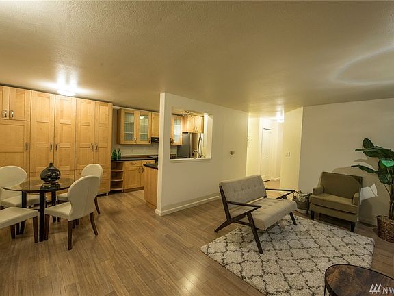 4th image of 215 14th Ave E APT 302