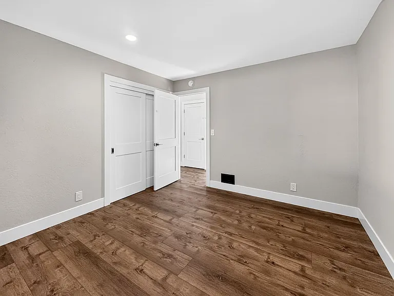 3221 Lunada Ln — Photo 29