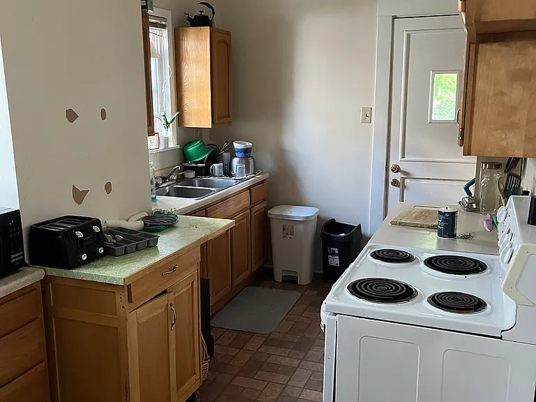 341 Cassatt Ave — Photo 8