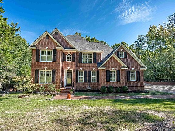 3rd image of 181 Lake Mallard Ln