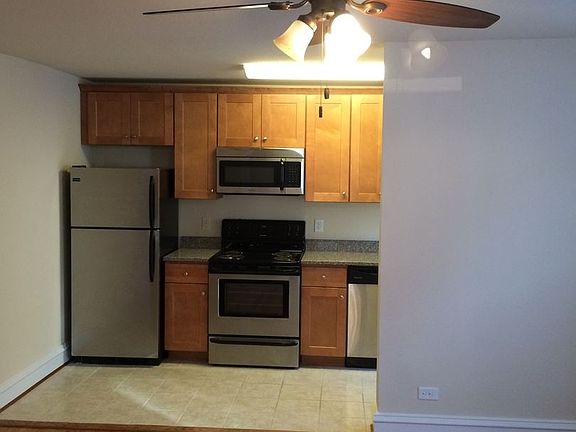4th image of 4412 Grove Ave APT 02