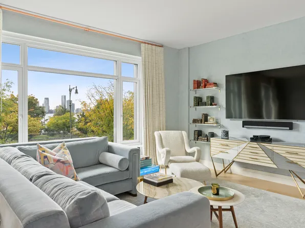 70 Vestry Street image 2 of 13