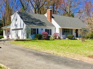 50 Knollwood Dr, Longmeadow, MA 01106