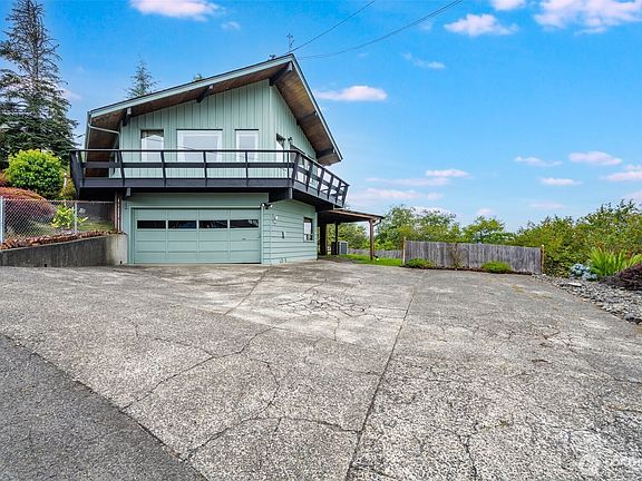 2nd image of 928 Shamrock Drive
