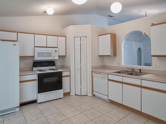 4th image of 12760 W Ashbrook Cir