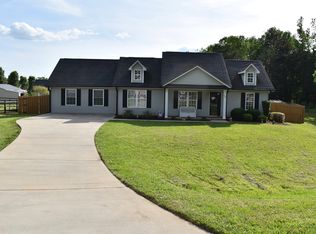1249 Glory Ct, Oakboro, NC 28129