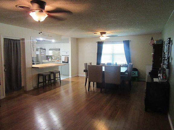 5th image of 3700 Scarlet Ave