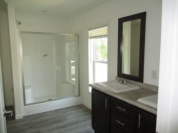 4th image of 23264 Crystal Dr #329