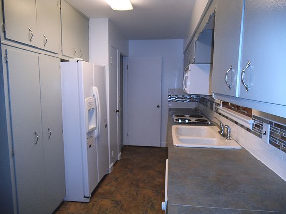 5th image of 2105 N Brentwood Pl
