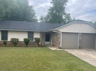 10104 Isaac Dr, Midwest City, OK 73130