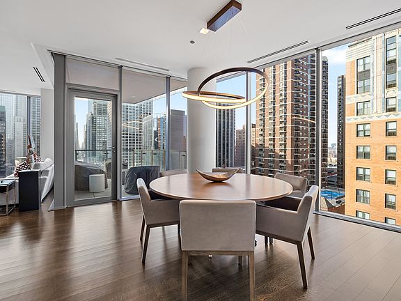 5th image of 4 E Elm St Unit 12S