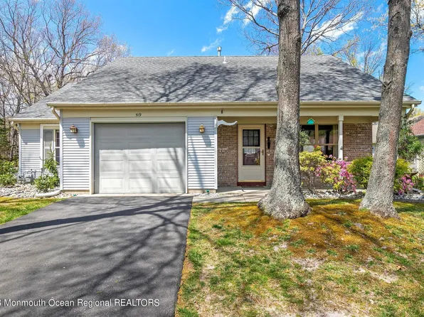 519 Petunia La No, Whiting, NJ 08759