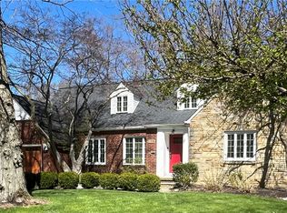 21556 Lake Rd, Rocky River, OH 44116