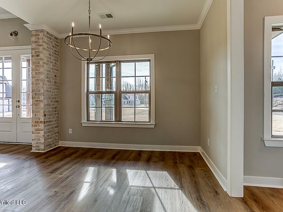5th image of 9080 Treadway Creek Dr