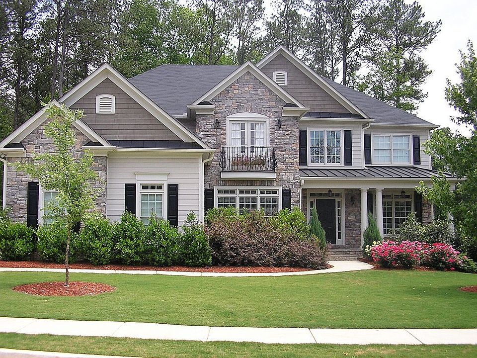 Mature Landscaped Lot