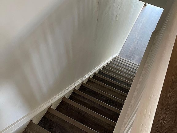 5th image of 419 Magee Ave Floor 2