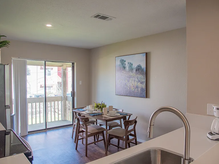311 Manuel Dr #D — Photo 14