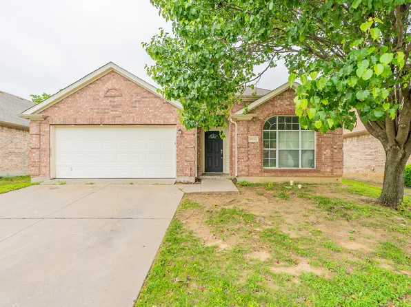 8513 Silverbell Ln, Fort Worth, TX 76140