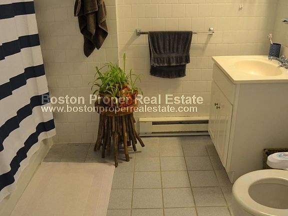 51 Queensberry St. #16 Boston - Fenway Unit Photo 4