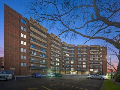 711 S River Rd APT 710, Des Plaines, IL, 60016