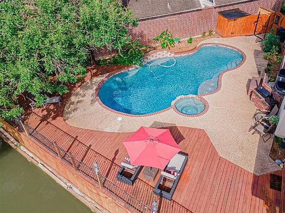 2nd image of 1233 Harbortown Dr