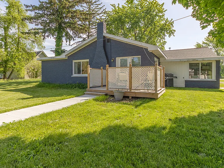 2906 Blue Star Hwy #2 — Photo 1