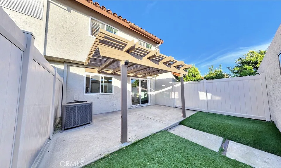 4646 Minorca Way
