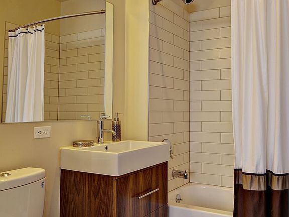 3rd image of 40 Gold St APT 11A