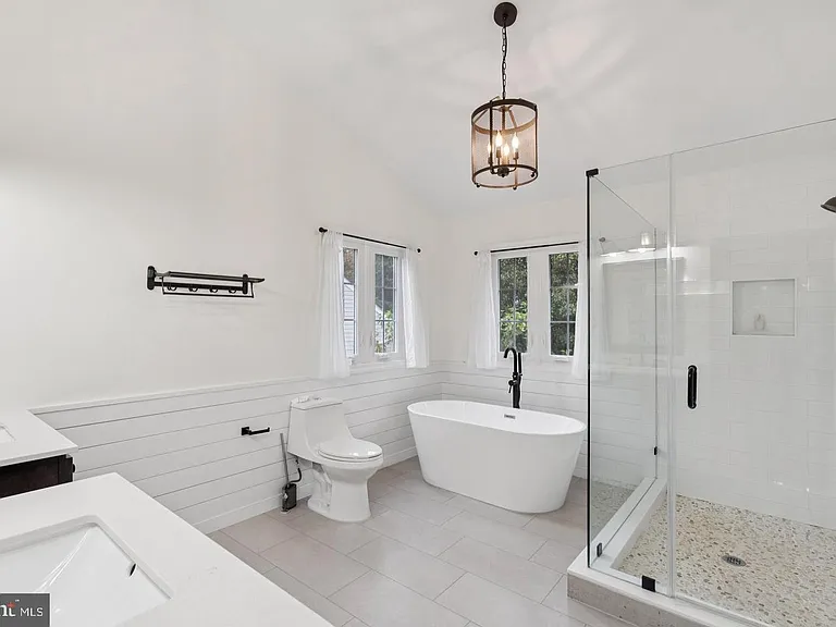 1291 Mason Mill Ct — Photo 27