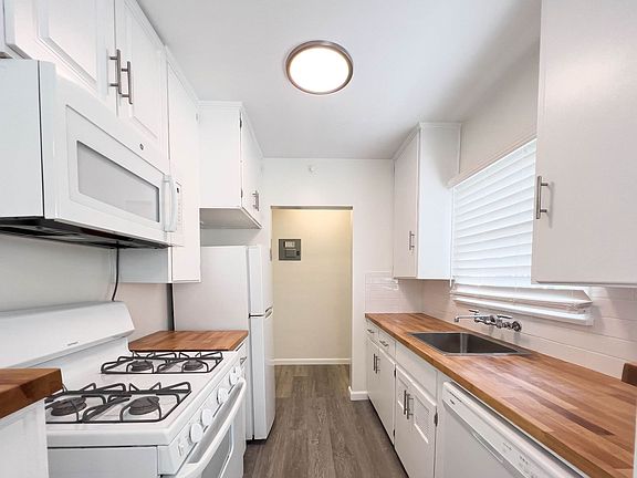 2nd image of 1411 E California Ave #1411