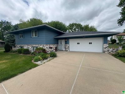 517 Silver Ln, Sergeant Bluff, IA, 51054