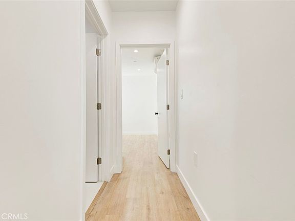 5th image of 5648 Cartwright Ave #5648
