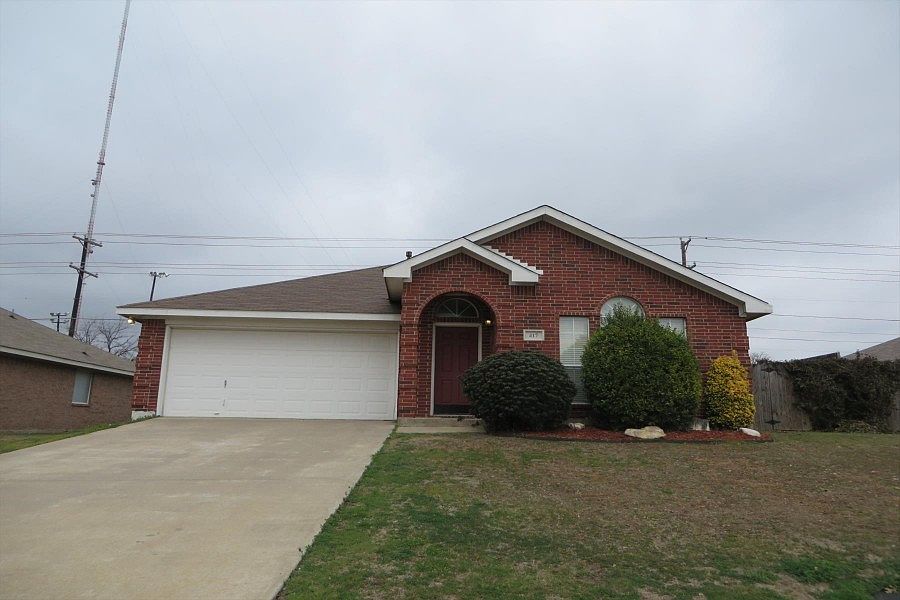 1st image of 417 Leisure Dr