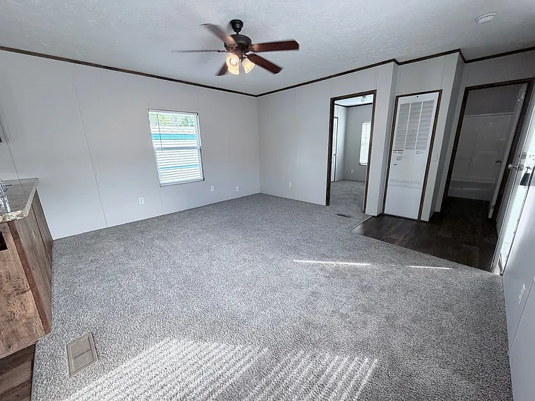 Lakeview Terrace — Photo 17