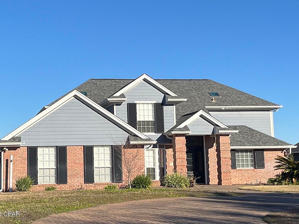 1st image of 3209 Country Club Dr