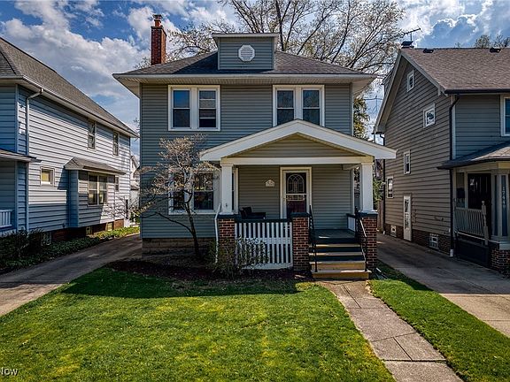 2nd image of 17445 Woodford Ave