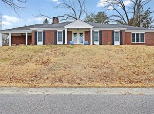 19 Laura Ln, Washington, MO 63090