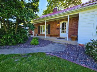 620 N 10th St, Monmouth, IL 61462