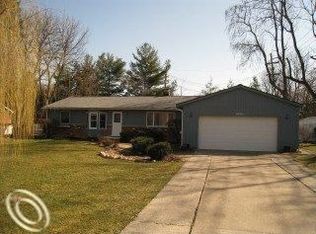 28900 Drake Rd, Farmington Hills, MI 48331