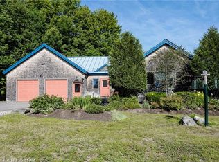 46 Bridge St, Belfast, ME 04915