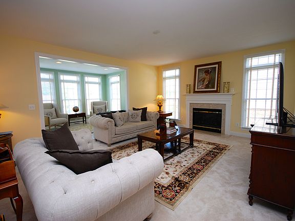 4th image of 8048 Tysons Oaks Ct