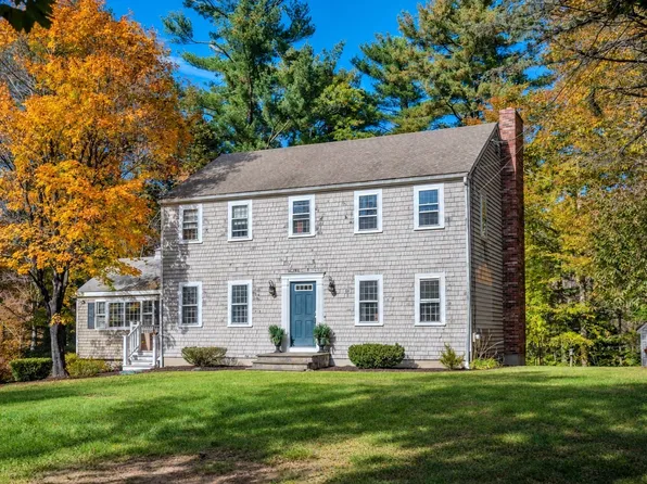 241 Grove St, Norwell, MA 02061