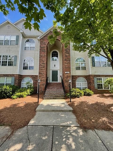 1st image of 3701 Morris Farm Dr APT 1B